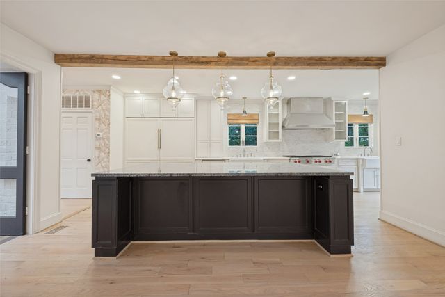 4331 Versailles Avenue, Highland Park, TX 75205