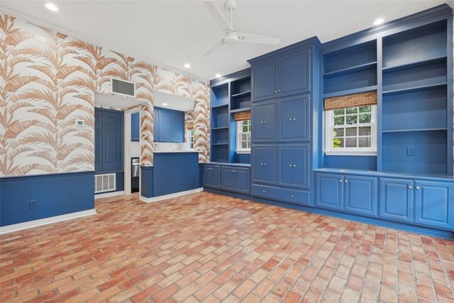 4331 Versailles Avenue, Highland Park, TX 75205