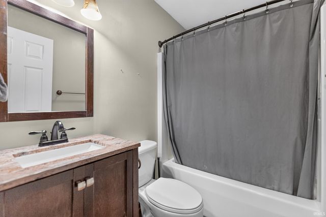 18670 Wilson Drive, Goshen, IN 46528