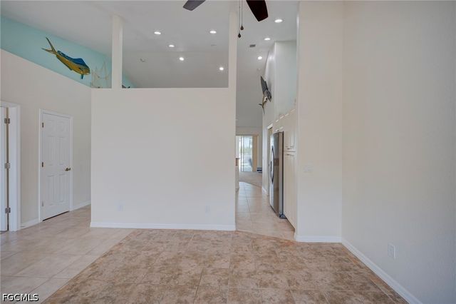 1005 NW 9th TER, Cape Coral, FL 33993