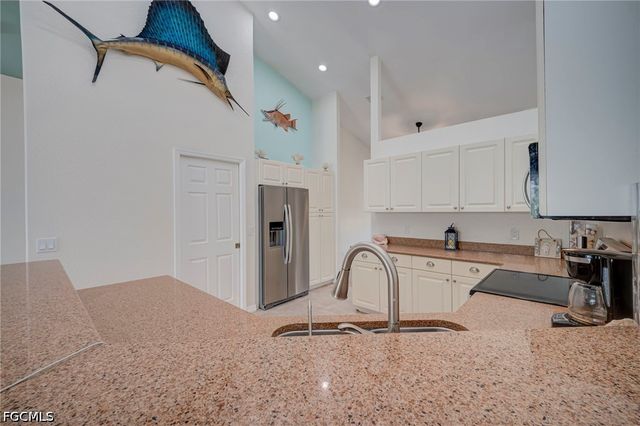 1005 NW 9th TER, Cape Coral, FL 33993