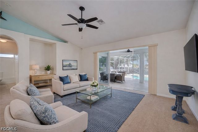 1005 NW 9th TER, Cape Coral, FL 33993