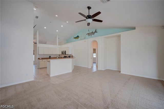 1005 NW 9th TER, Cape Coral, FL 33993