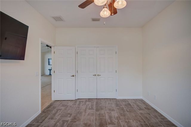 1005 NW 9th TER, Cape Coral, FL 33993