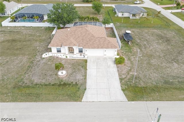 1005 NW 9th TER, Cape Coral, FL 33993