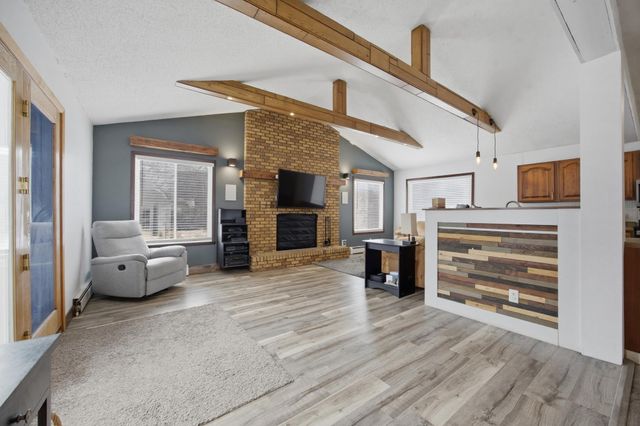 2802 BROOKDALE Road, Moorhead, MN 56560