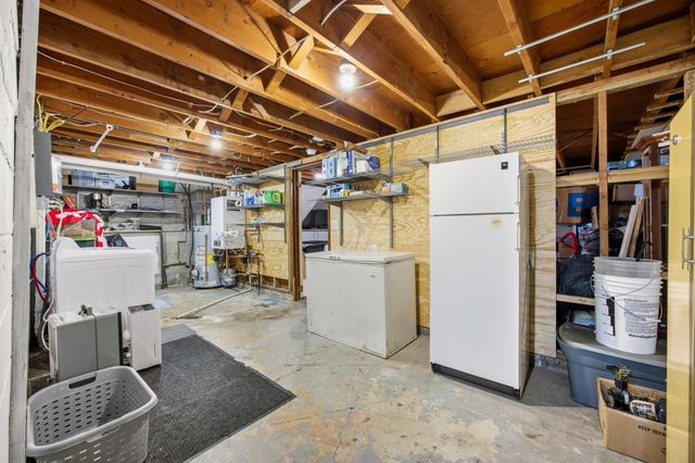 2802 BROOKDALE Road, Moorhead, MN 56560