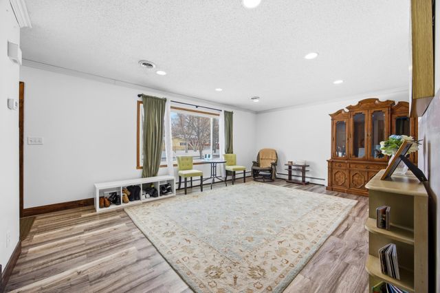 2802 BROOKDALE Road, Moorhead, MN 56560