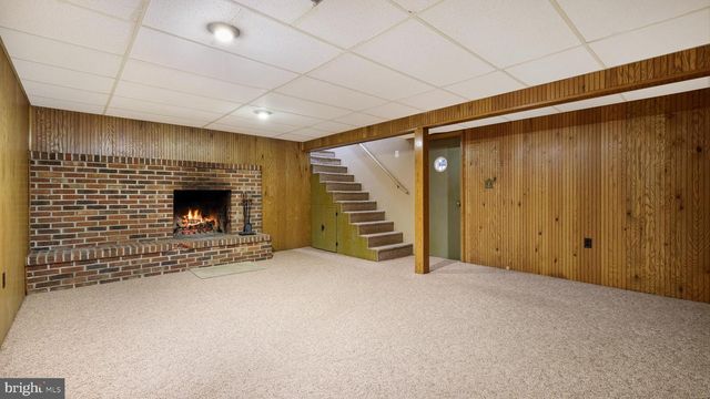 11 DOGWOOD LN, Doylestown, PA 18901