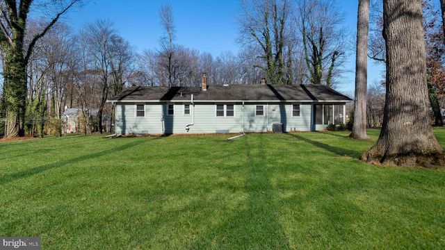 11 DOGWOOD LN, Doylestown, PA 18901