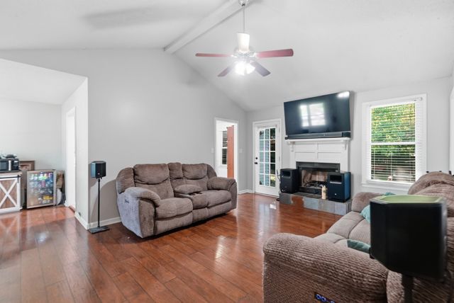 2670 Keyland Dr, Clarksville, TN 37040