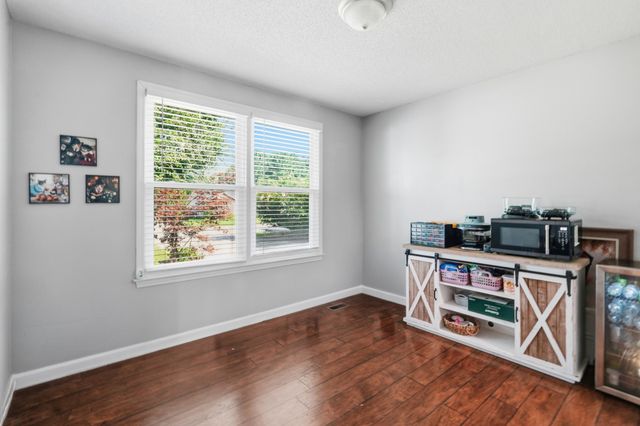 2670 Keyland Dr, Clarksville, TN 37040