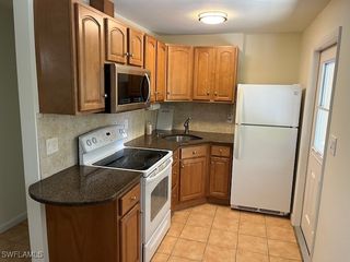 724 109th AVE N, Naples, FL 34108