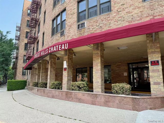 5803 Calloway Street 4H, Corona, NY 11368