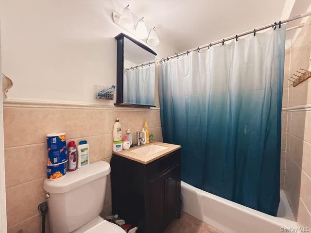 5803 Calloway Street 4H, Corona, NY 11368