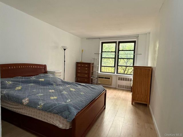 5803 Calloway Street 4H, Corona, NY 11368