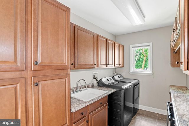 830 OLDE TRAIL RD, Hummelstown, PA 17036