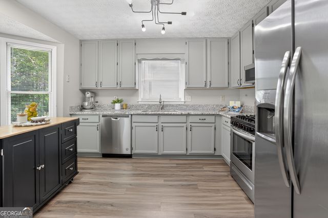 2562 Kennesaw Spring Court, Kennesaw, GA 30144