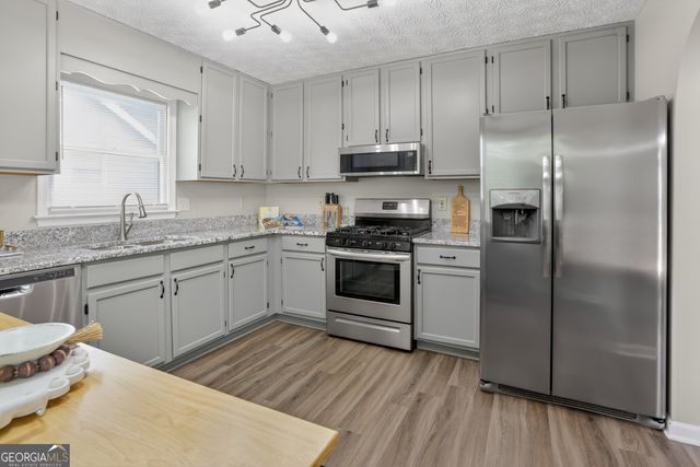 2562 Kennesaw Spring Court, Kennesaw, GA 30144