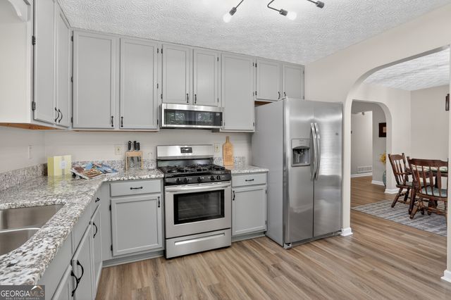 2562 Kennesaw Spring Court, Kennesaw, GA 30144