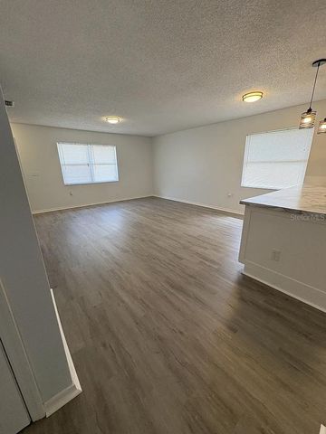 204 MARY CATHERINE COURT, Lakeland, FL 33809