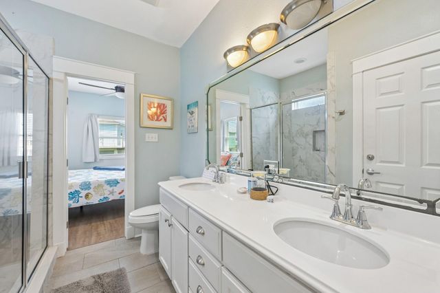 977 Bahama Drive, Crystal Beach, TX 77650