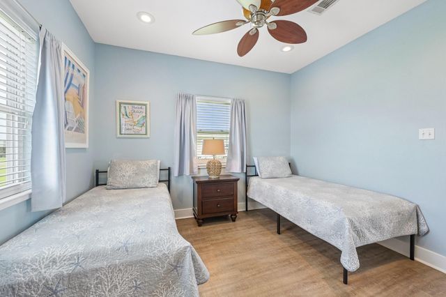 977 Bahama Drive, Crystal Beach, TX 77650