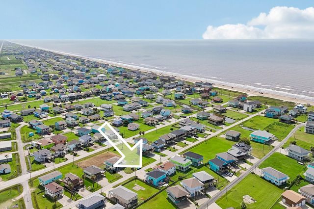 977 Bahama Drive, Crystal Beach, TX 77650