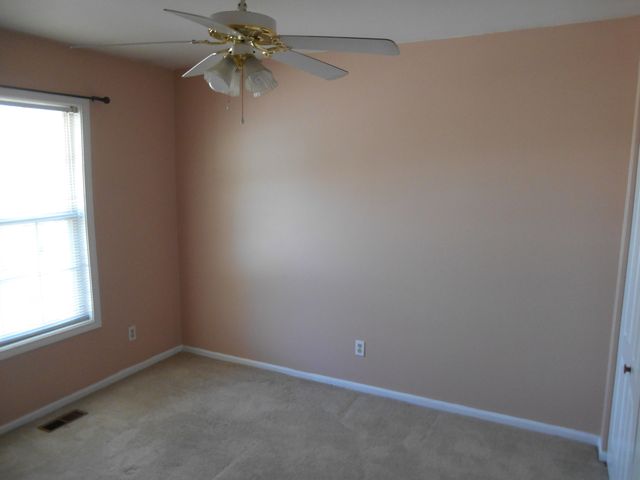 321 Bluegrass Avenue, Southgate, KY 41071