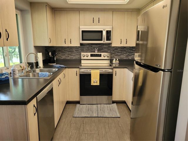 3001 LANDMARK BOULEVARD E 106, Palm Harbor, FL 34684