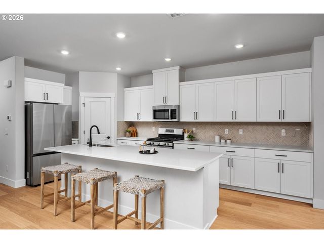 14896 Nw MINDA St, Portland, OR 97229