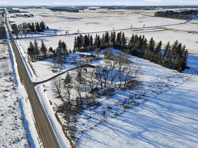 W5938 Hall Road, Poynette, WI 53955