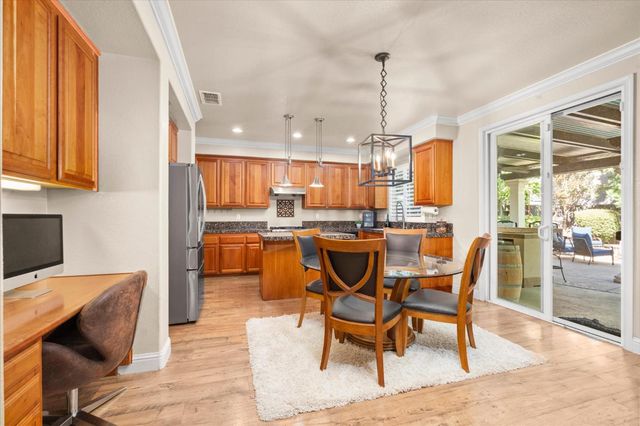 1728 Sevilla Dr, Roseville, CA 95747
