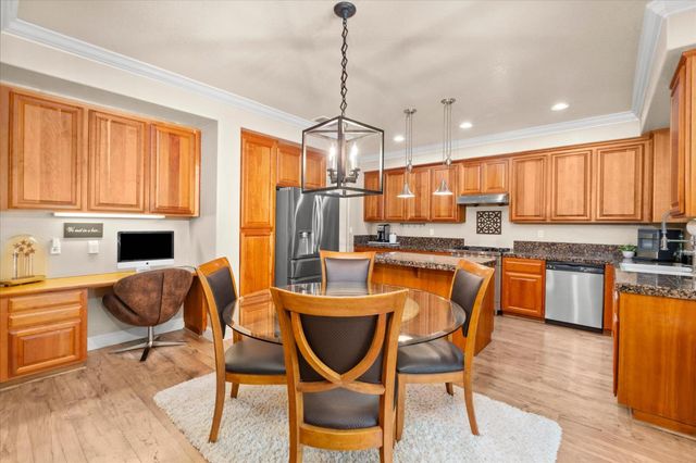 1728 Sevilla Dr, Roseville, CA 95747