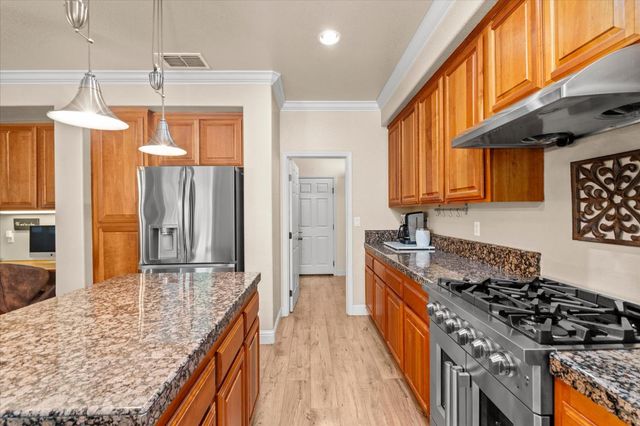 1728 Sevilla Dr, Roseville, CA 95747