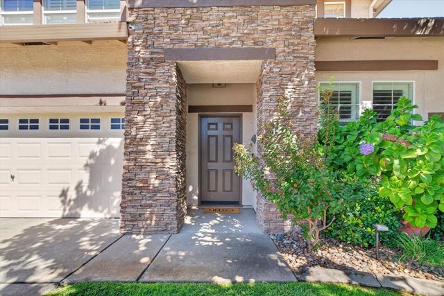 1728 Sevilla Dr, Roseville, CA 95747