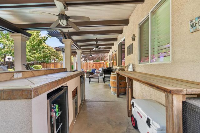 1728 Sevilla Dr, Roseville, CA 95747