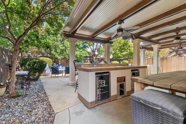 1728 Sevilla Dr, Roseville, CA 95747