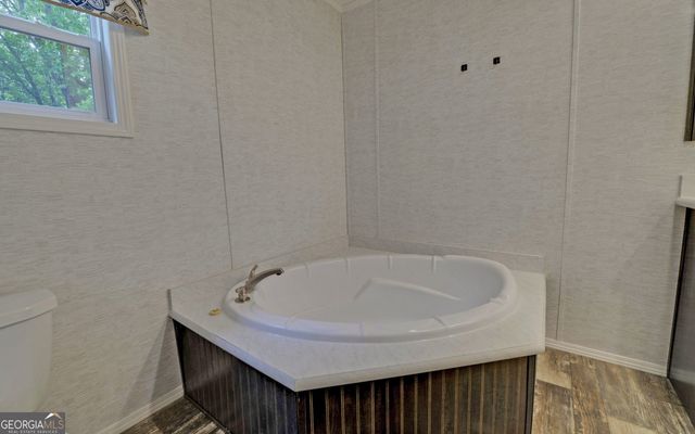 1054 Brookhaven Circle, Toccoa, GA 30577