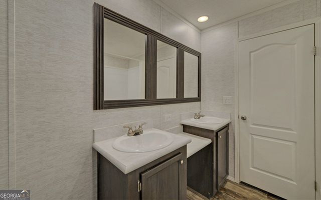 1054 Brookhaven Circle, Toccoa, GA 30577