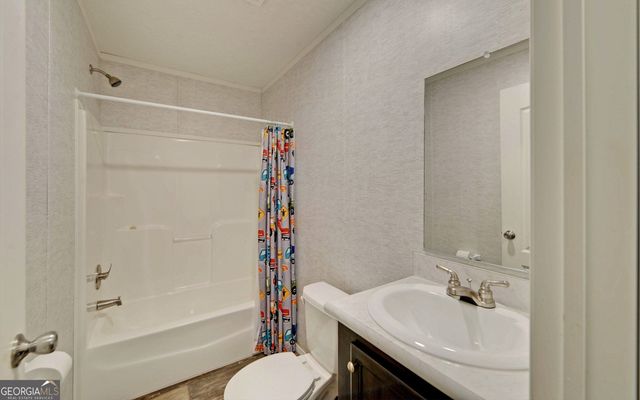 1054 Brookhaven Circle, Toccoa, GA 30577