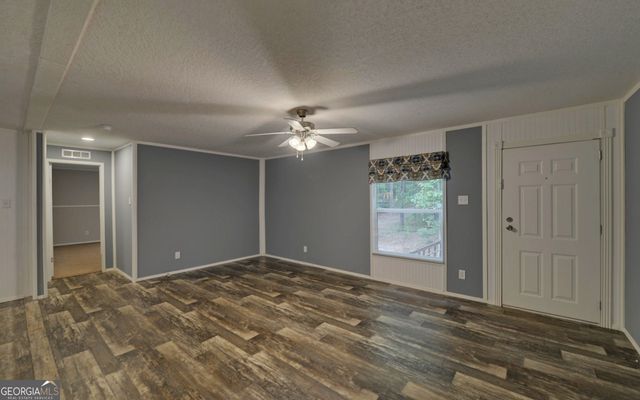 1054 Brookhaven Circle, Toccoa, GA 30577