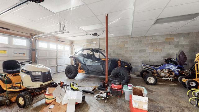 375 Misty Dr, Pleasant View, TN 37146