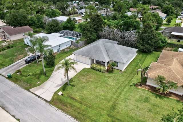 934 Bermuda Avenue, Sebastian, FL 32958