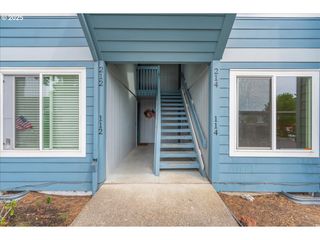 2330 Se BROOKWOOD Ave 114, Hillsboro, OR 97123