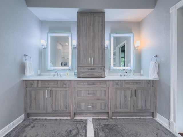 2611 Demona DR, Austin, TX 78733