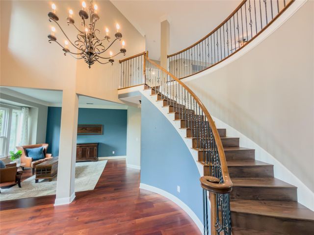 2611 Demona DR, Austin, TX 78733