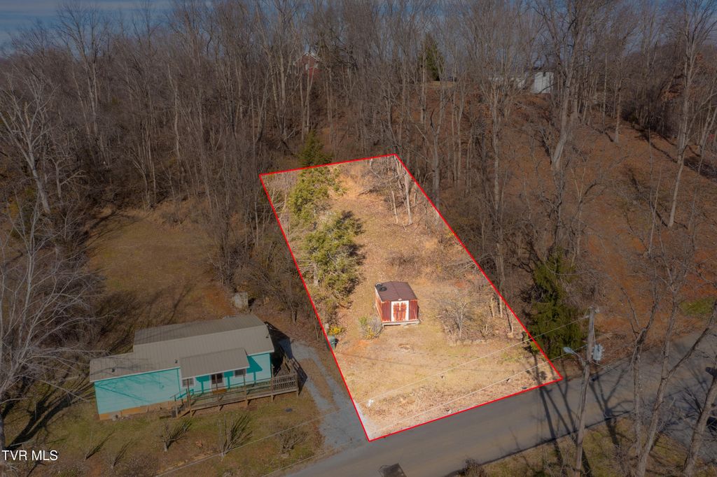 221 Old Siam Road, Elizabethton, TN 37643