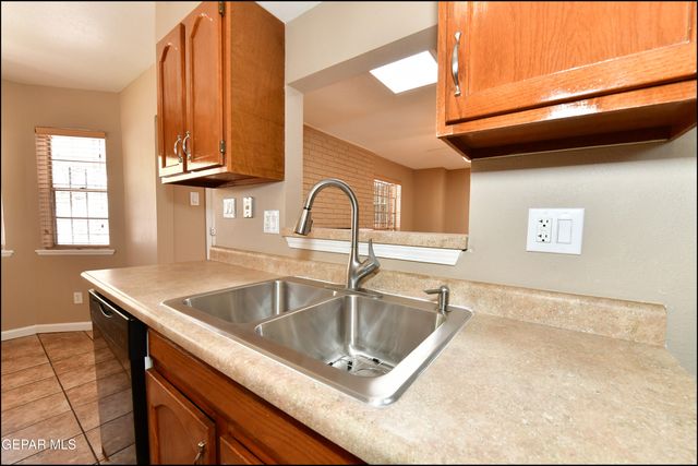 733 CASTILE Avenue, El Paso, TX 79912