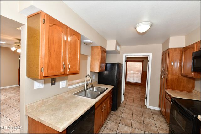 733 CASTILE Avenue, El Paso, TX 79912